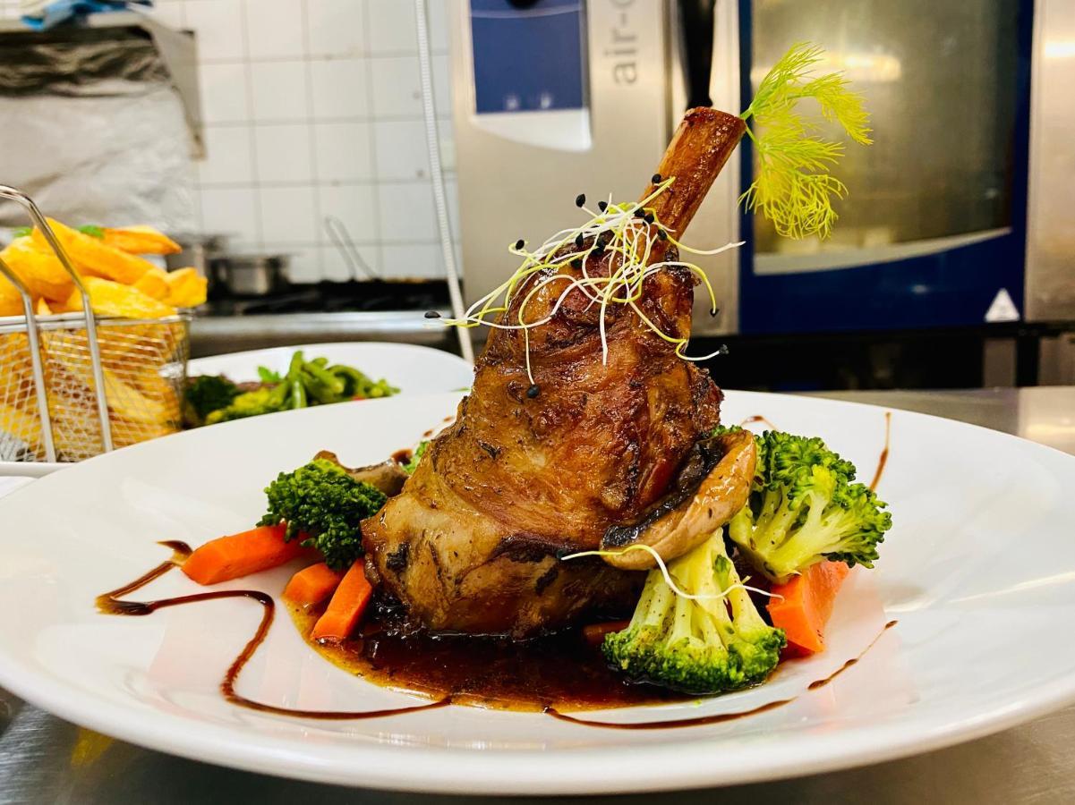 Le Cheval Blanc Hotel Jargeau Ngoại thất bức ảnh