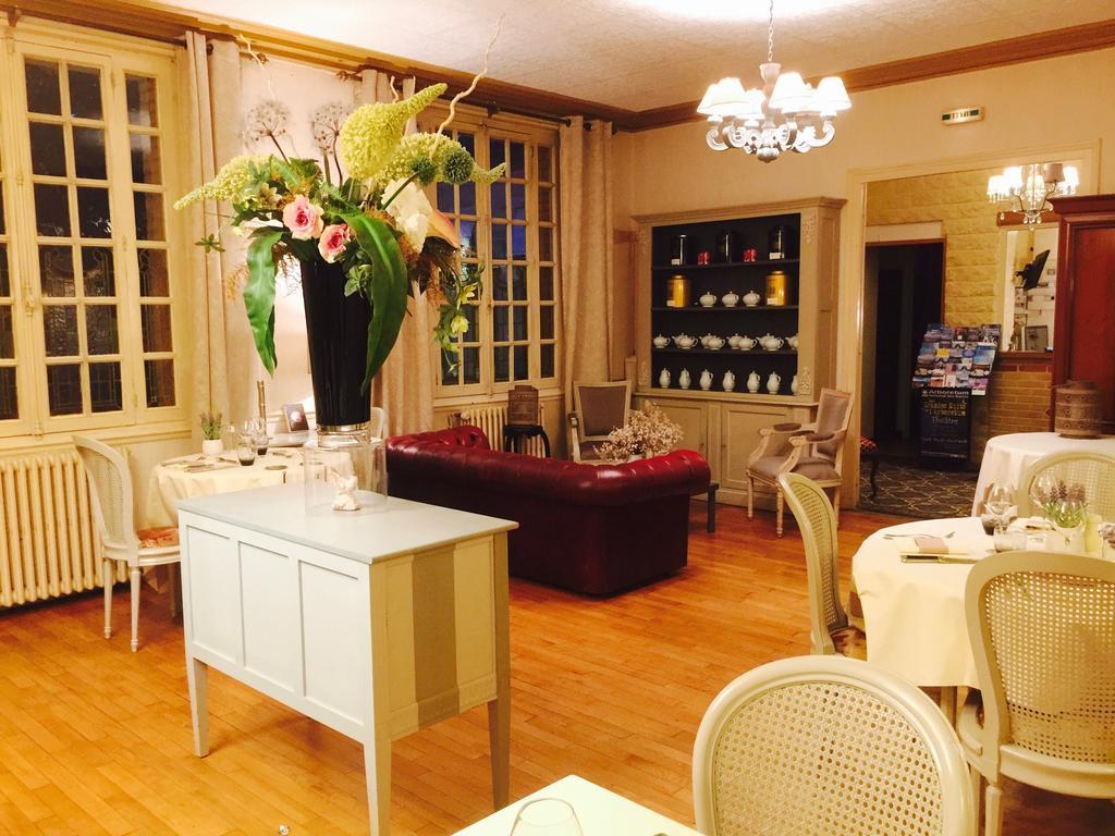 Le Cheval Blanc Hotel Jargeau Ngoại thất bức ảnh