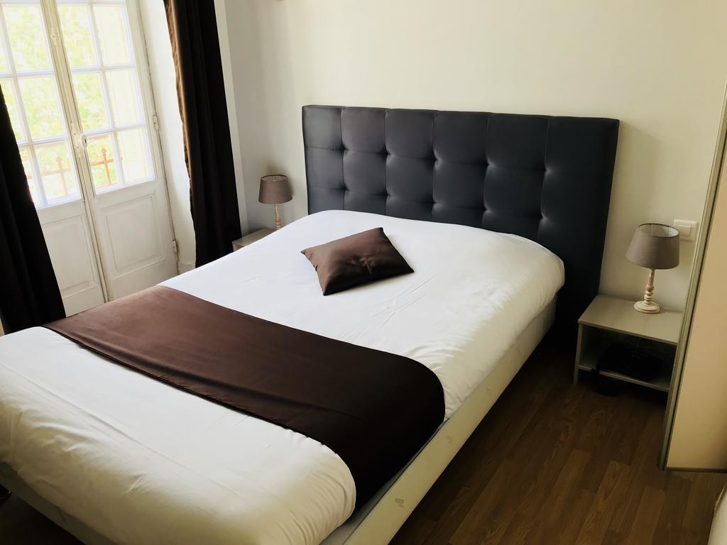Le Cheval Blanc Hotel Jargeau Ngoại thất bức ảnh